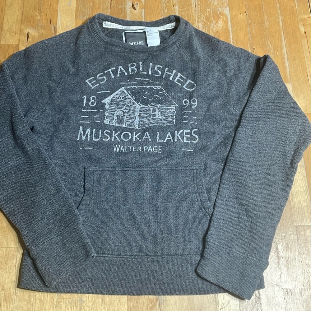 Women’s Muskoka Lakes sweatshirt